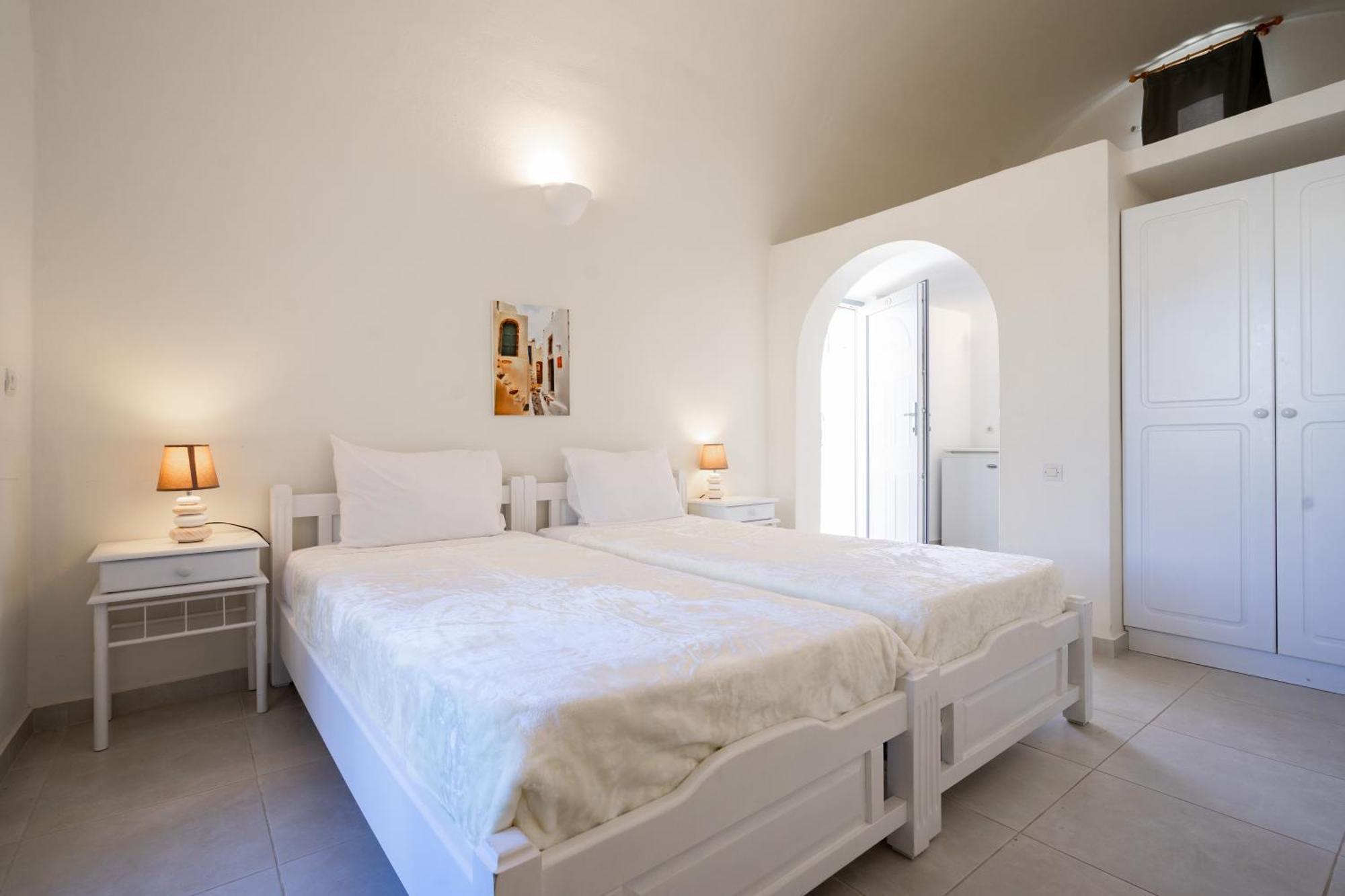 Ersi Villas Fira  Chambre photo