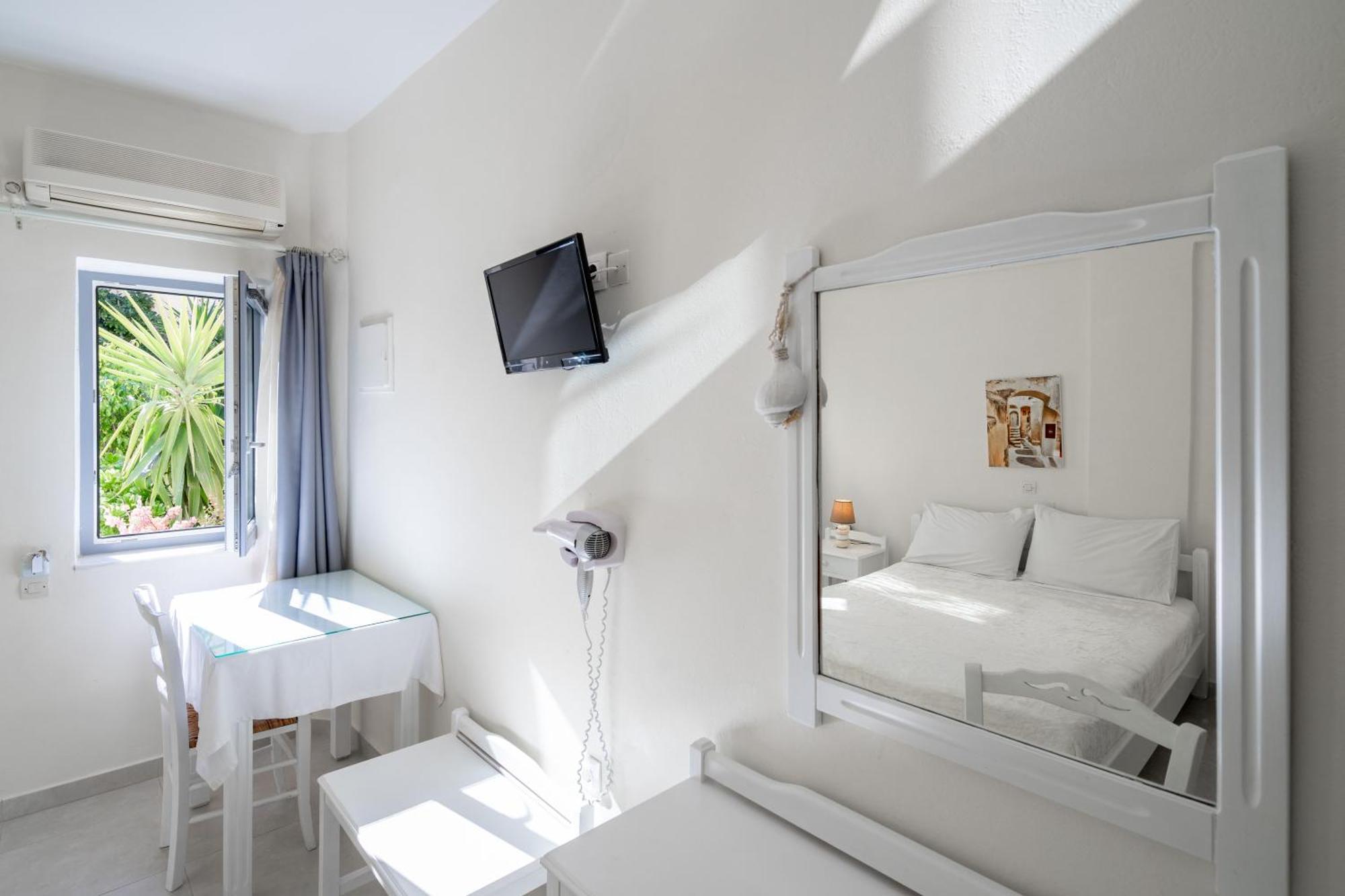 Ersi Villas Fira  Chambre photo